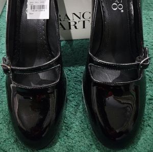Franco Sarto rico Round Toe Mary Jane patent leather heels Size 8.5